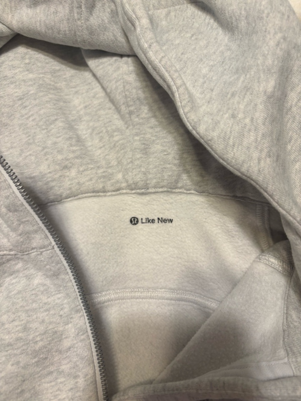 lululemon athletica Heathered Light Gray Scuba Hoodie - Picture 2 of 6